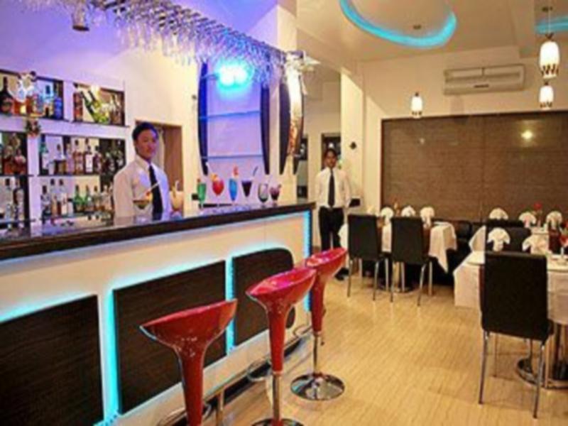 Hotel Sai Kripa Imperial Daman Kültér fotó