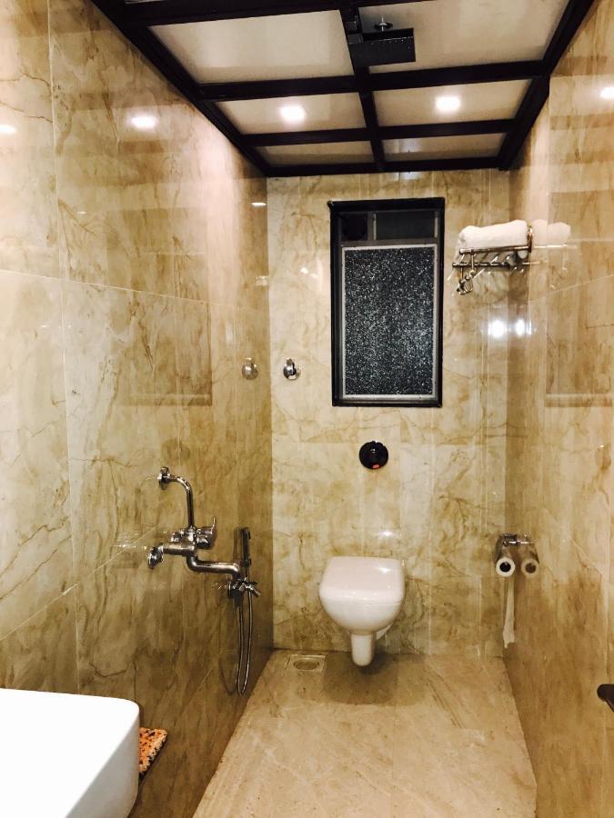 Hotel Sai Kripa Imperial Daman Kültér fotó