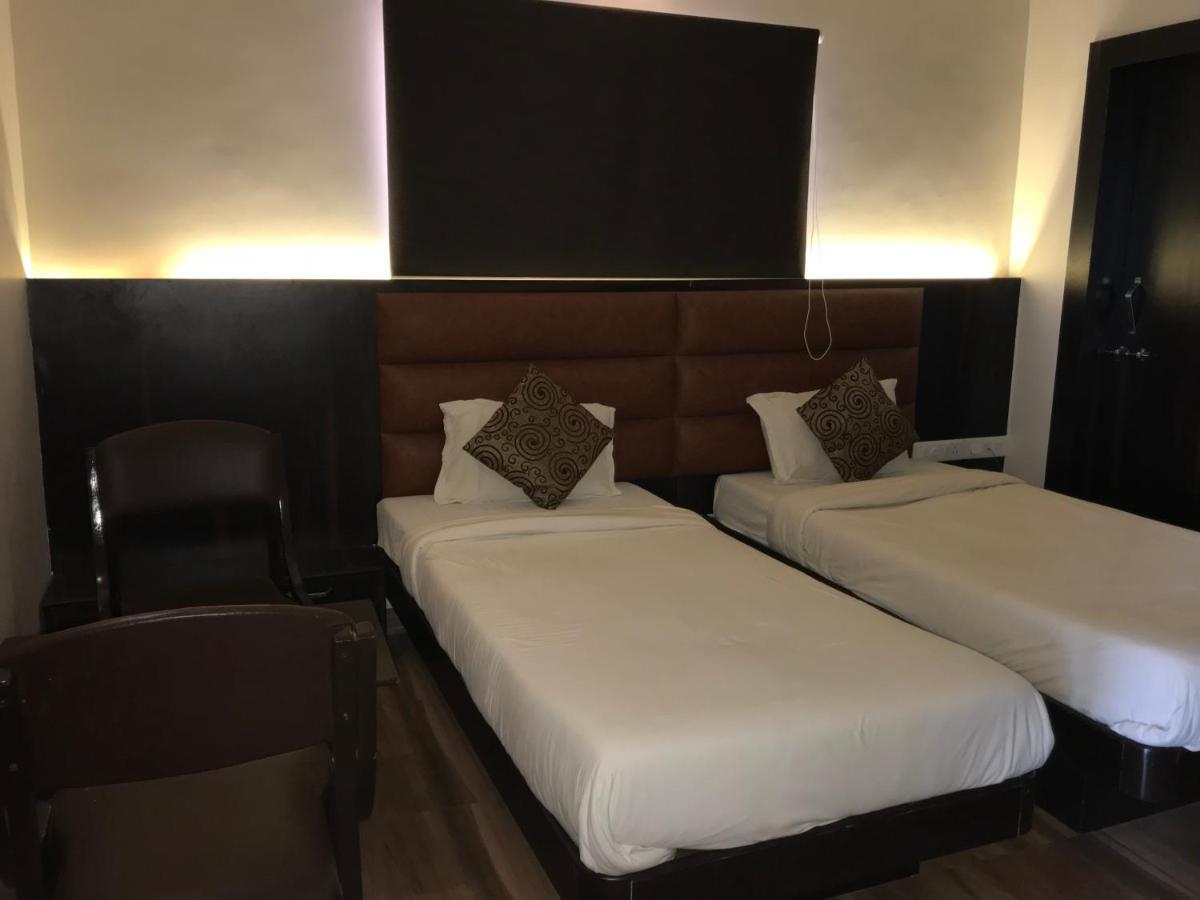 Hotel Sai Kripa Imperial Daman Kültér fotó